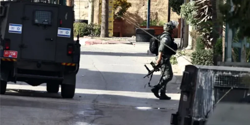 مواطنون بريطانيون يقاتلون في صفوف الجيش الإسرائيلي يواجهون اتهامات بارتكاب جرائم حرب في غزة- تقرير