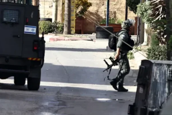مواطنون بريطانيون يقاتلون في صفوف الجيش الإسرائيلي يواجهون اتهامات بارتكاب جرائم حرب في غزة- تقرير